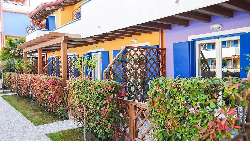 Villaggio Hemingway - Family Aparthotel 3*, Caorle