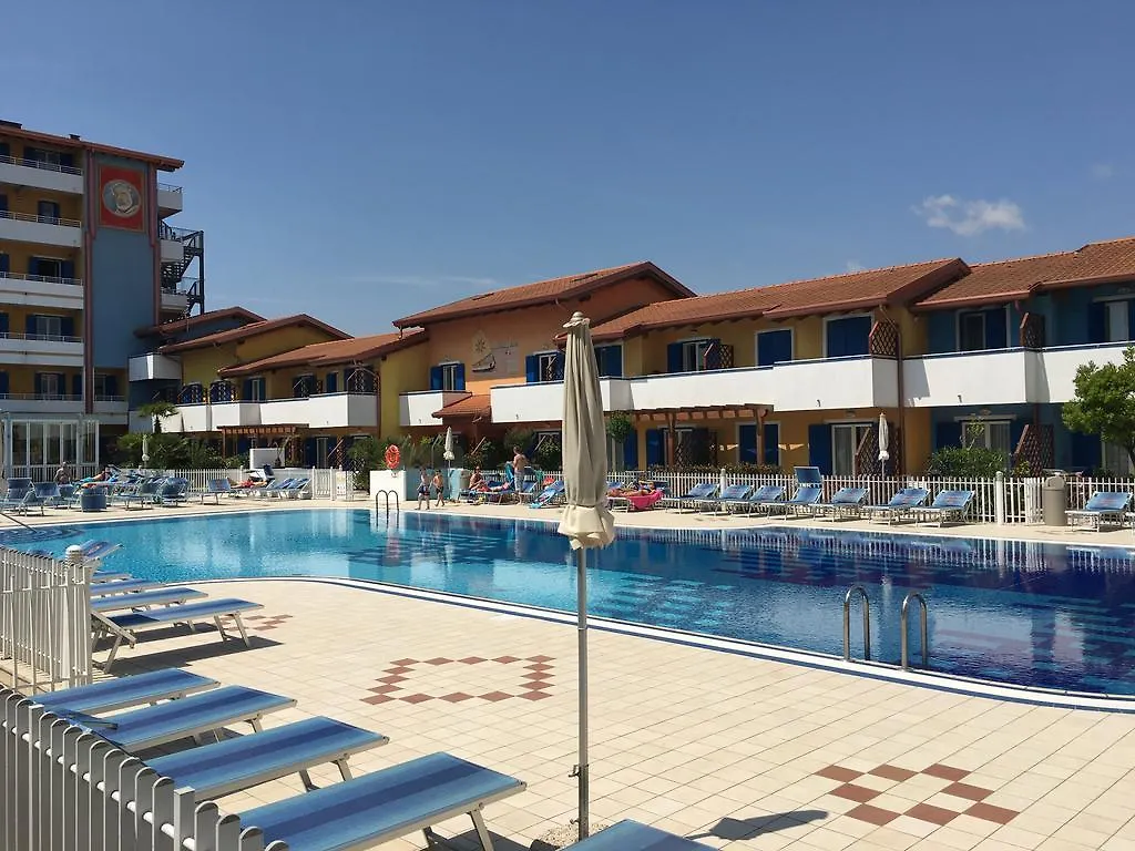 Villaggio Hemingway - Family Aparthotel 3*, Caorle