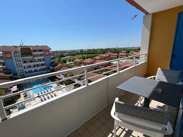 Villaggio Hemingway - Aparthotel Caorle 3*,